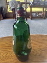 STUNNING-1972 COSTA DO SOLPortuguese Rose Half Gallon Green Wine Bottle W/ Cork