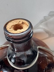 Vintage Brown Jug Christian Brothers California Wine 1 Gallon Bottle Metal Stand