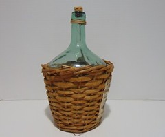 Sangria Black Angus Green Glass Bottle In Woven Basket 1/2 Gal Empty