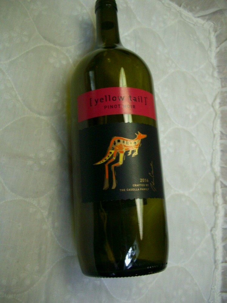 2016 Yellow Tail Pinot Noir Empty 1.5L Green Glass Wine Bottle/Cork lid