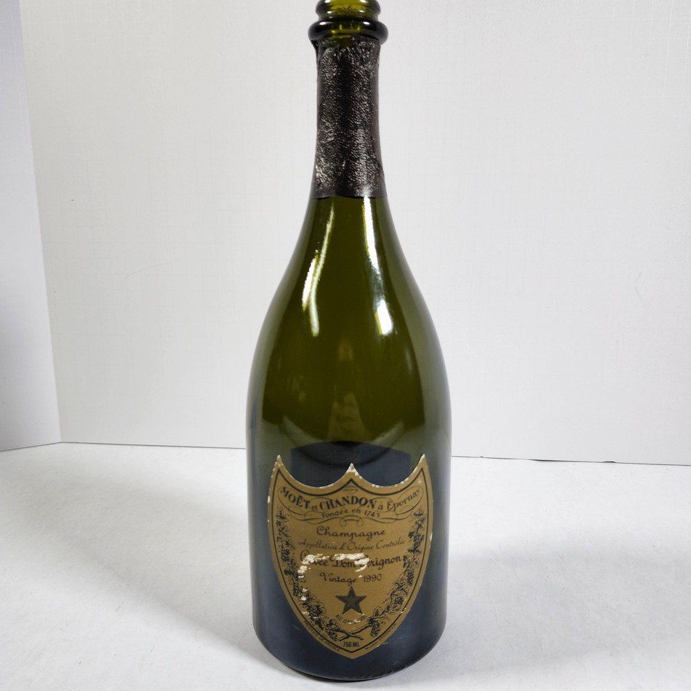 Vintage 1990 Moet et Chandon Champagne Dom Perignon Cuvee Empty Bottle 750mL