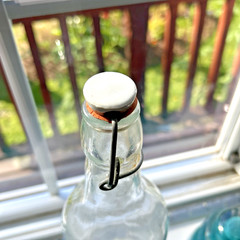 Vintage Le VIN French Wine Bottle Art-Nouveau Porcelain /Rubber Swing Stopper