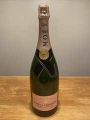 Moet & Chandon Rose Imperial Champagne Dummy Empty Bottle Prop 1.5 L 150 CL