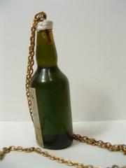 Vintage Boone&rsquo;s Farm Apple Wine Bottle Advertising Chain Necklace