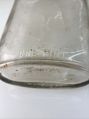 Antique Wine Liquor Bottle Clear Pint Knox Glass Co. 1943 J in Keystone