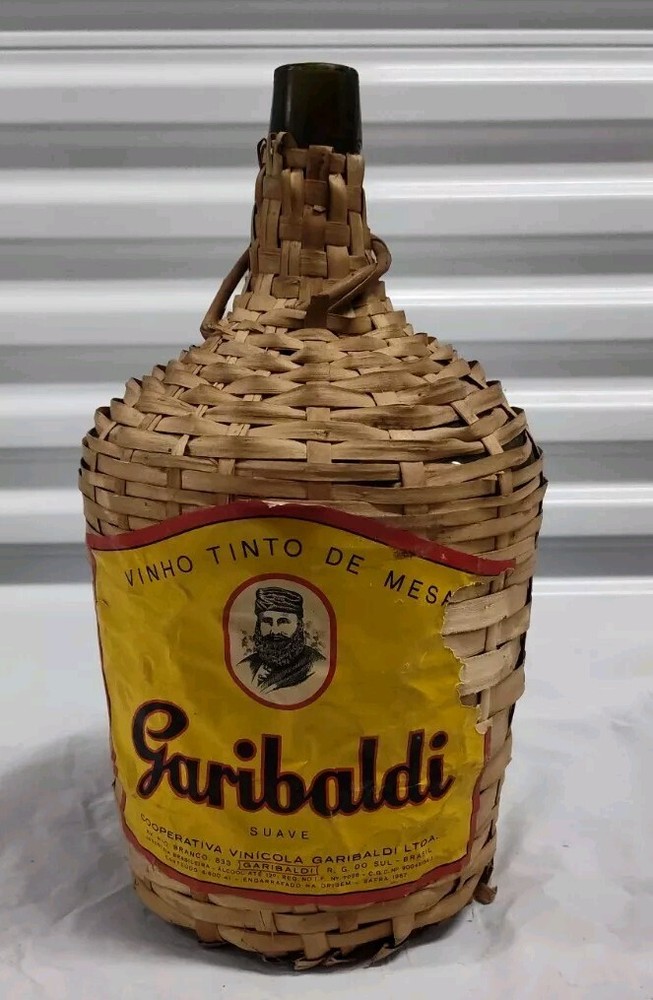 Rare GARIBALDI Wine Jug Demijohn Amber/Green Glass Wicker Wrapped Brazil VTG 60s