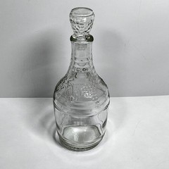 Vintage 4/5 Quart Glass Bottle Decanter 8&Prime; tall Grapes & Leaves Design w/ Top