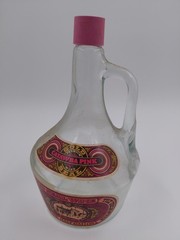 Vintage Gold Seal Wine New York State Burgundy One Half Gallon Tilt Decanter