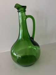 Vintage Wine World 1976 Green Glass Decanter Bottle 1.5 Litre Long Neck Handle