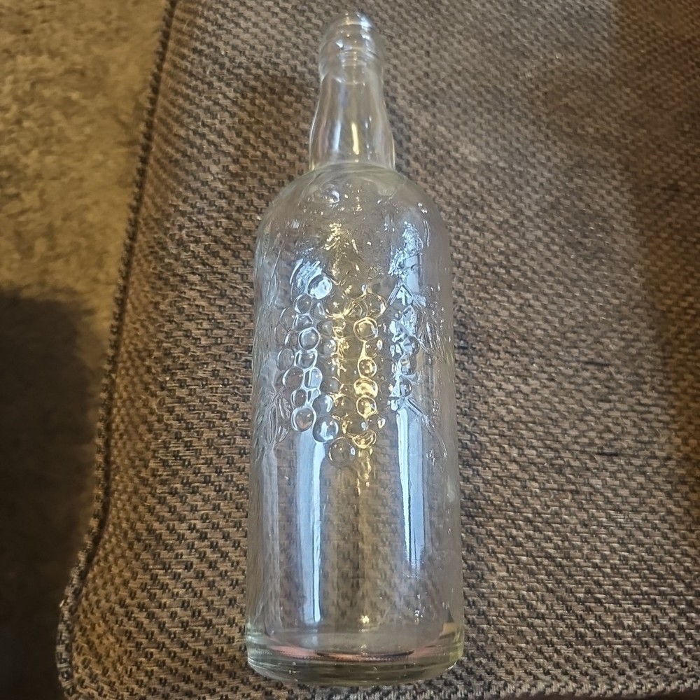 Vintage 11&Prime; Embossed Wine Bottle Clear 4/5 Quart Refilling W1242