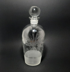 Vintage Etched Crystal Glass Bottle Wine Decamter