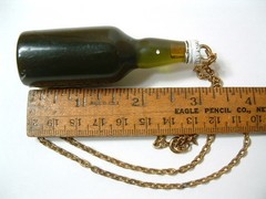 Vintage Boone&rsquo;s Farm Apple Wine Bottle Advertising Chain Necklace