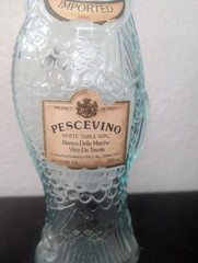 PESCEVINO Fish Shape 1985 Wine bottle Italy 13-1/4” tall with Cork & Label