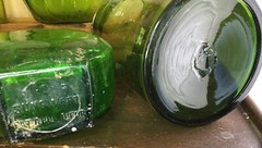 VTG GREEN GLASS EMBOSSED VASE EC BRODY CAPE MAY BITTER CATHEDRAL 15 BOTTLE LOT