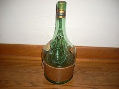 Vintage Chanti Spada Italian Wine Bottle Decanter with Ice Chamber.
