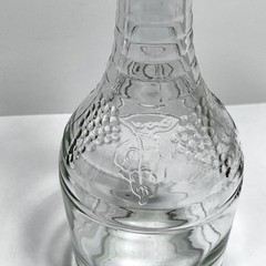 Vintage 4/5 Quart Glass Bottle Decanter 8&Prime; tall Grapes & Leaves Design w/ Top