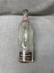 Canadian London Red Dinner Wine Empty Bottle with Handle Home Decor KG JD