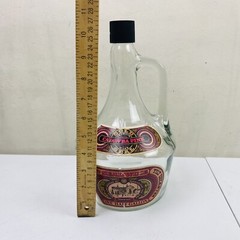 Vintage Gold Seal Wine New York State Burgundy One Half Gallon Tilt Decanter