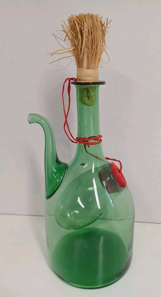 Vintage MCM Italian Hand Blown Green Wine Decanter w/ice Chamber Stopper 13&Prime; EUC