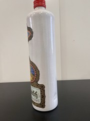 BEAMEISTER 1975 LIEBFRAUMILCH JAMES BEAM CERAMIC WINE BOTTLE. 1 Pint.7 fl oz