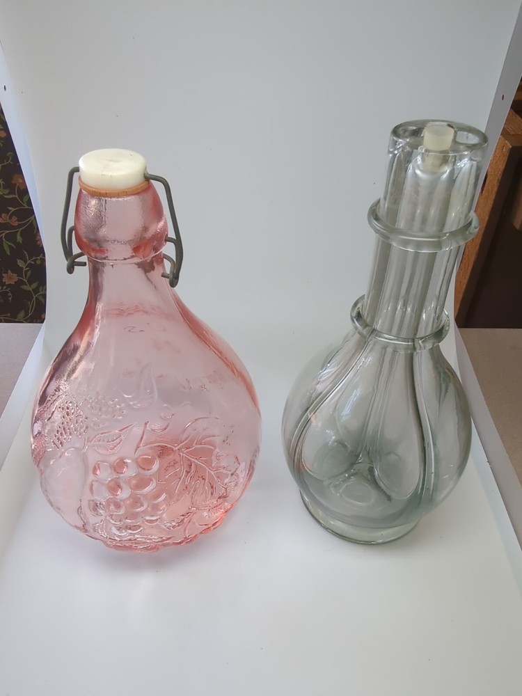 Lot Of 2 VTG CASADIS MILANO JUS DE FRUIT Pink Decanter 2 Liter & 4 Chamber Jugs