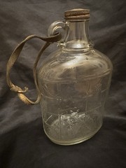 Vintage Owens Illinois Glass Wine Jug Strap Cap PA Seal Grapes Half Gal