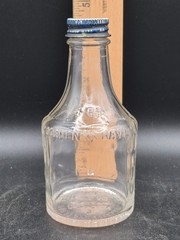 Set Of 2 Vintage Mogen David Bottles, 4 oz