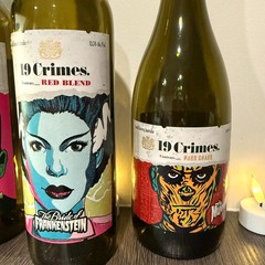 19 Crimes Universal Monsters Wine Bottle Set Frankenstein Bride Mummy Limited!
