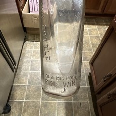 Old Mr. Boston Fine Wines Bottle Magic Panel Bin Bottle 4/5 Quart
