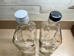 VINTAGE WINE BOTTLES, SET