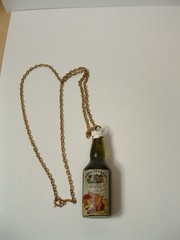 Vintage Boone&rsquo;s Farm Apple Wine Bottle Advertising Chain Necklace