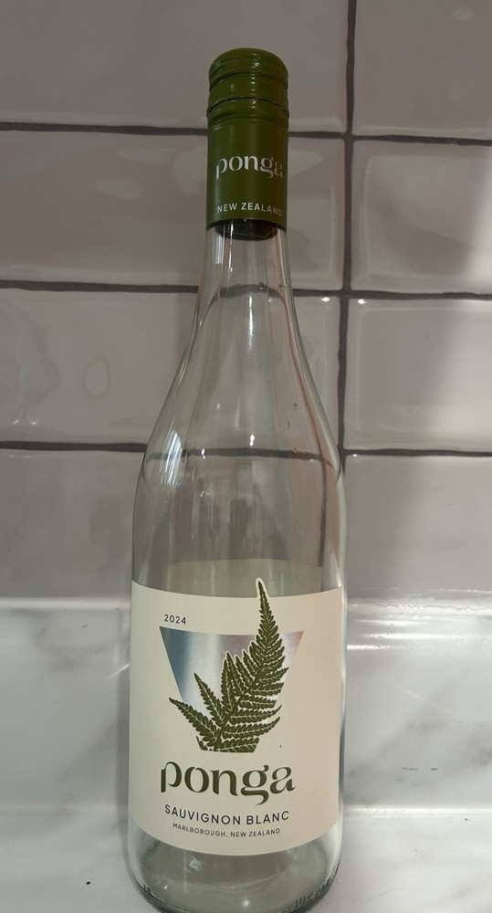 Empty Clear Glass 750mL Ponga Sauvignon Blanc Lid And Label Perfect
