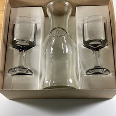 Vintage 1970&rsquo;s Paul Masson Rose&rsquo; Glass Set in Box