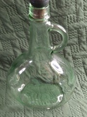 Beautiful 11&Prime; High Green Glass 1.5-liter Wine Bottle W/original stopper