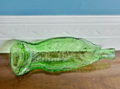 Vintage Green Glass Fish Bottle Pressed bowl dish candy trinkets 12&Prime;
