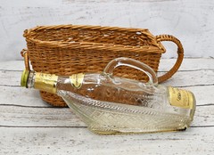 Vintage LONDON WINERY Canada Clear Decorative Bottle w/Handle & Serve Basket
