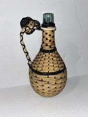 Wicker Wrapped Glass Bottle Demijohn Handle Decanter