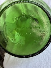 Vintage Wine World 1976 Green Glass Decanter Bottle 1.5 Litre Long Neck Handle