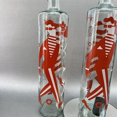 ONE Voga Red Wine Bottle Canada 150 Year Anniversary Collectable Giopastori 750m