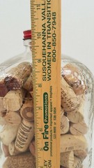 Garrett’s VTG Embossed American Wines 1/2 Gallon Wine Decanter Bottle+Corks