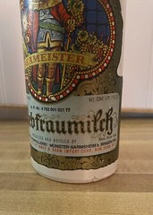 BEAMEISTER 1975 LIEBFRAUMILCH JAMES BEAM CERAMIC WINE BOTTLE. 1 Pint.7 fl oz