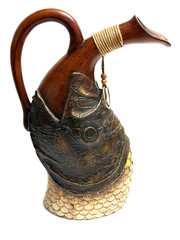Vtg Spanish Style Porron Wine Decanter w/Fish Display Art 15&Prime;x10&Prime;x4&Prime; Faux Wood
