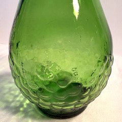 Vtg Gallo Green Emerald Glass Wine Bottle/Jug With Embossed Grapes 1/2 Gallon