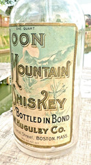 RARE ANTIQUE ORIGINAL  » MOON MOUNTAIN WHISKEY  » PAPER LABEL EMPTY BOTTLE ! NICE