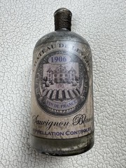 Vintage 1906 Chateau DE Levers Sauvignon Blanc Wine Bottle w/ Label & Cork