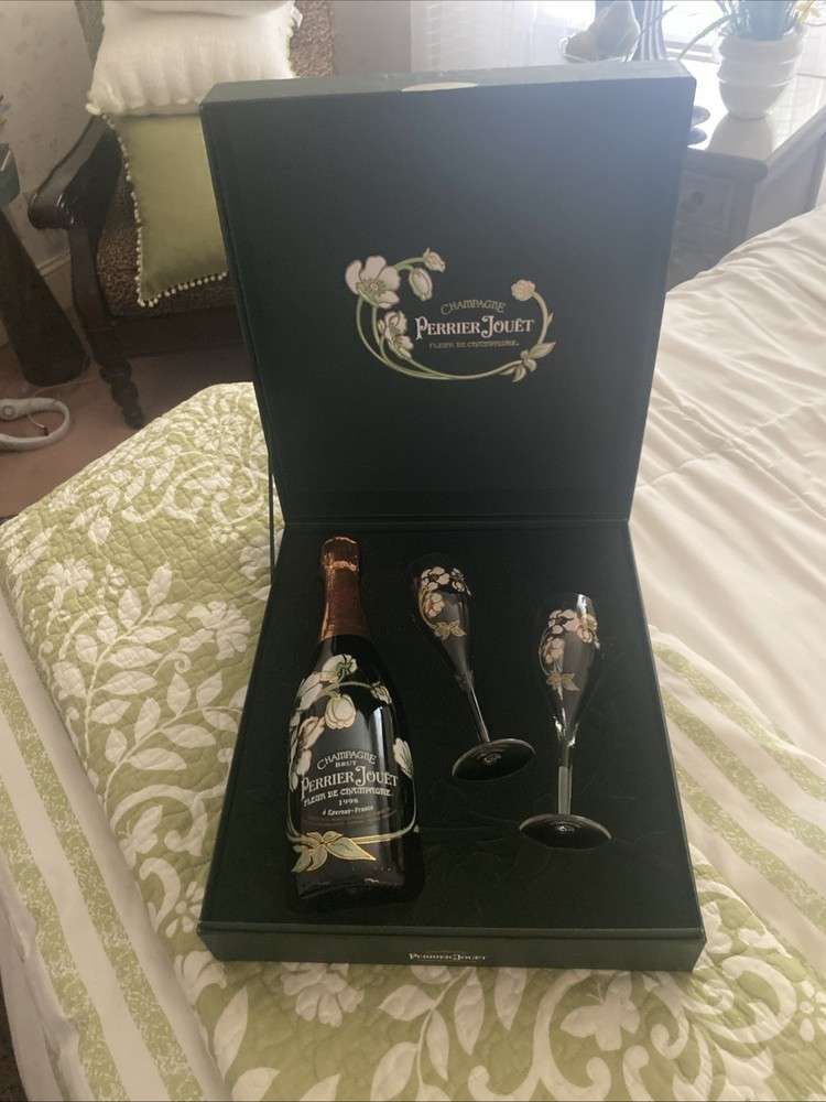 1998 Perrier-Jouët Fleur de Champagne Brut with Original Gift Box & Flutes