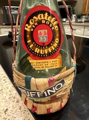 Vtg I.L Ruffino Vin Rose EMPTY Green Wine Bottle Rattan Wrap Original Label-B11