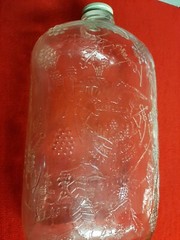 Garrett&rsquo;s American Wines 1/2 Gal Bottle Embossed Grapes & Eagle 10&Prime; tall Vintage