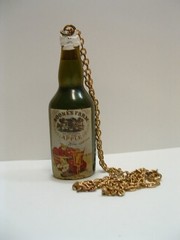Vintage Boone&rsquo;s Farm Apple Wine Bottle Advertising Chain Necklace