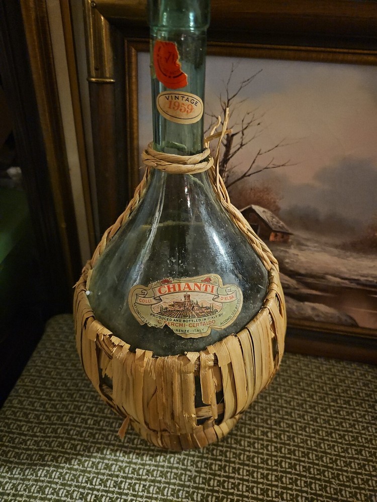 RARE Vintage 1961 Pellegro Suali CHIANTI Rattan Wrap (Empty)